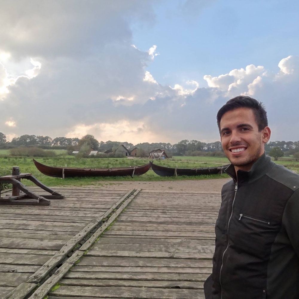 Meet your Posher, Eric